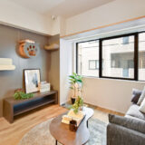 猫との理想の暮らしを叶える賃貸住宅！コスモスイニシアの「猫特化賃貸」第3弾はスマートホーム機器も導入で安心感がすごい。